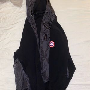 Canada Goose Men’s XL Windbridge Hoodie worn twice (BLACK)